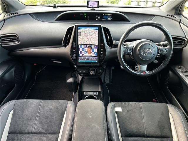 Toyota PRIUS PHV 2019 8481313-14