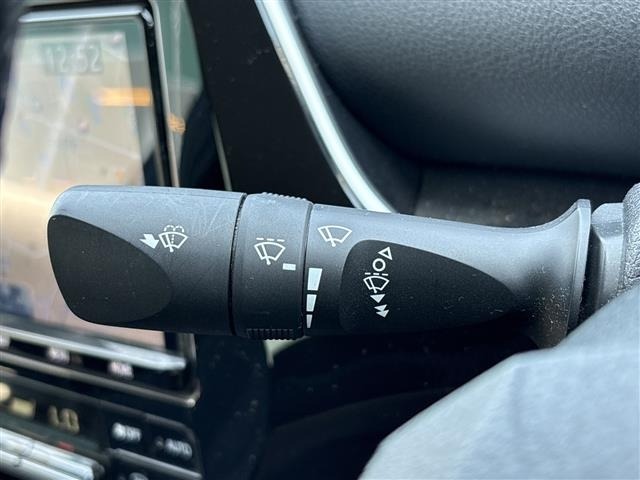 Toyota PRIUS PHV 2020 8481321-7