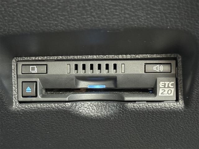 Toyota PRIUS PHV 2022 8481322-4