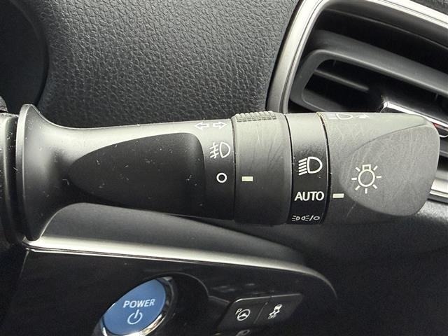Toyota PRIUS PHV 2022 8481322-9