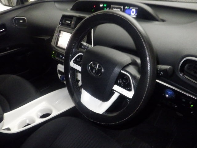 Toyota PRIUS 2016 8480456-3