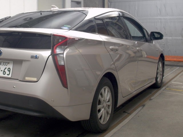 Toyota PRIUS 2016 8480456-5