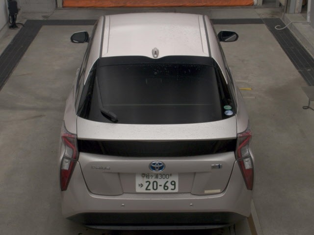 Toyota PRIUS 2016 8480456-7