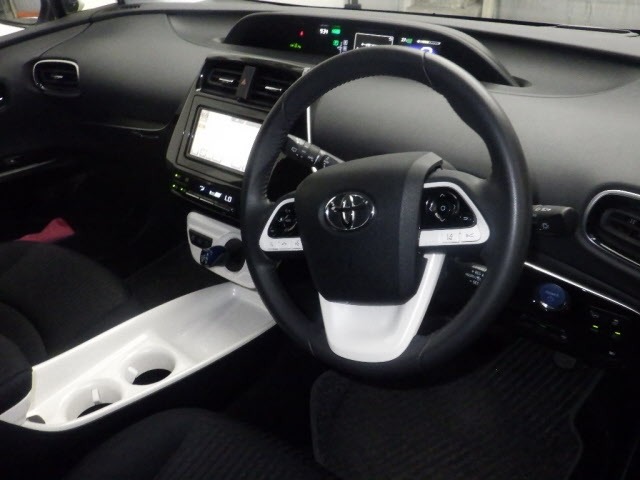 Toyota PRIUS 2017 8480468-3