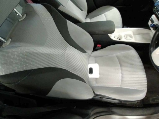 Toyota PRIUS 2016 8480494-10