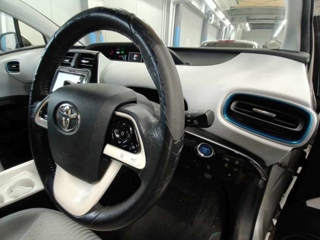 Toyota PRIUS 2016 8480494-9