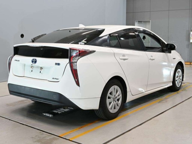 Toyota PRIUS 2016 8480496-1