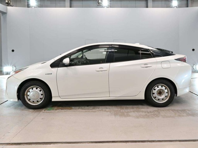 Toyota PRIUS 2017 8480497-4
