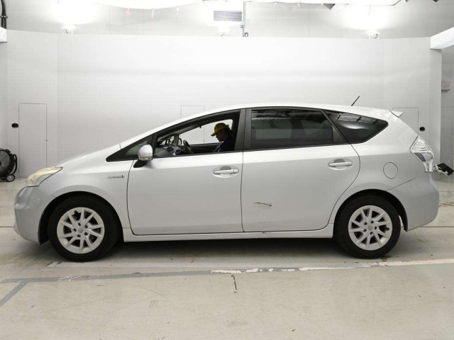 Toyota PRIUS 2012 8482653-4