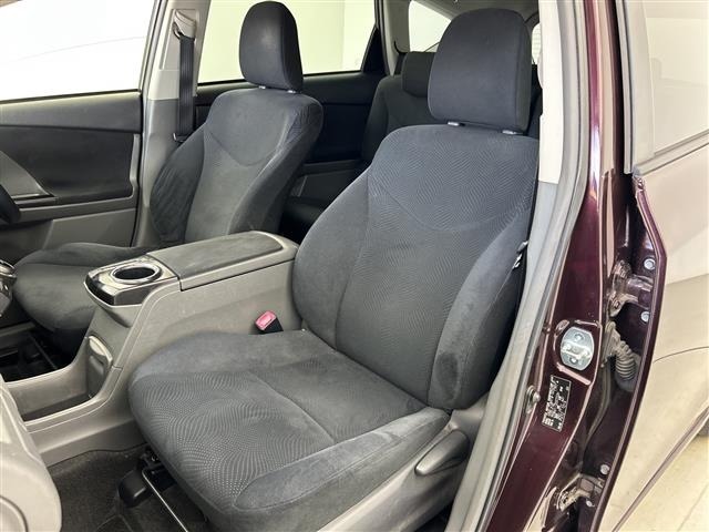 Toyota PRIUS 2014 8482864-8