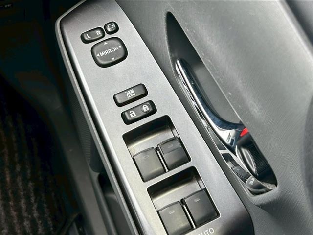 Toyota PRIUS 2013 8482866-12