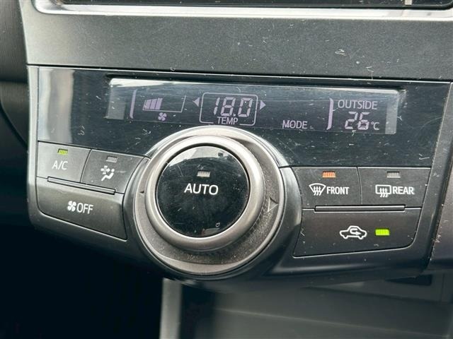 Toyota PRIUS 2013 8482866-9