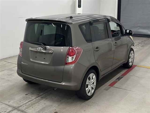 Toyota RACTIS 2008 8482943-5