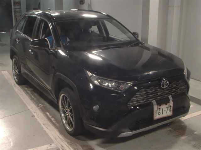 Toyota RAV4 2021 8480987-0
