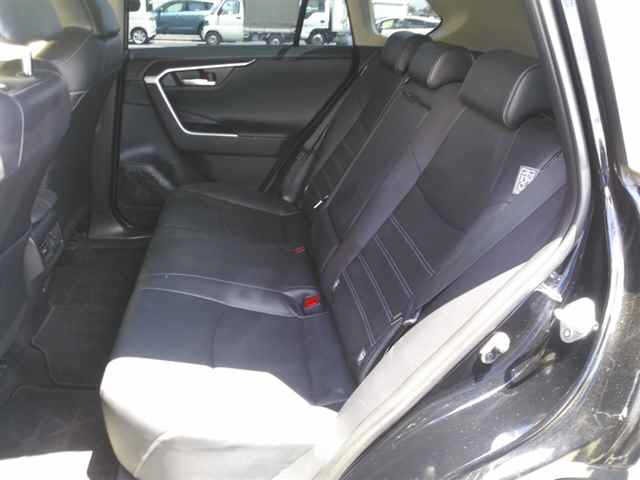 Toyota RAV4 2021 8480987-9