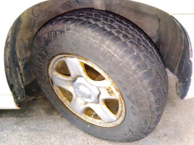 Toyota RAV4 2001 8481019-9