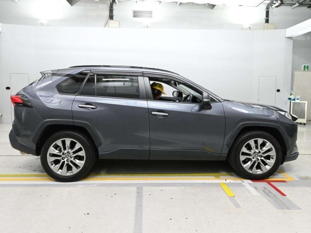 Toyota RAV4 2022 8481107-3