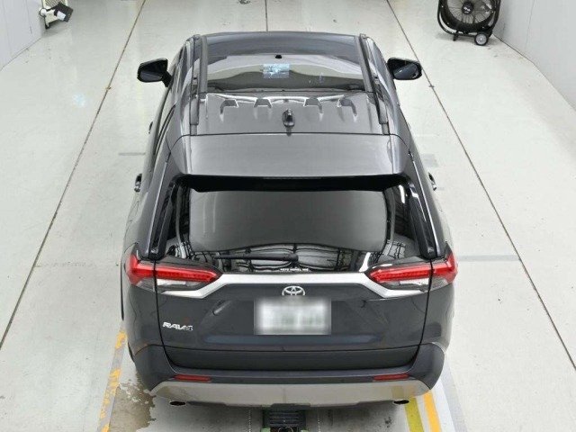 Toyota RAV4 2022 8481107-8