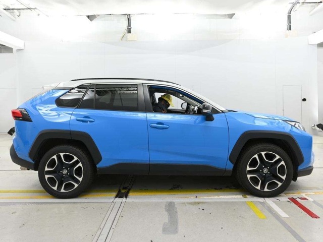 Toyota RAV4 2020 8481119-3