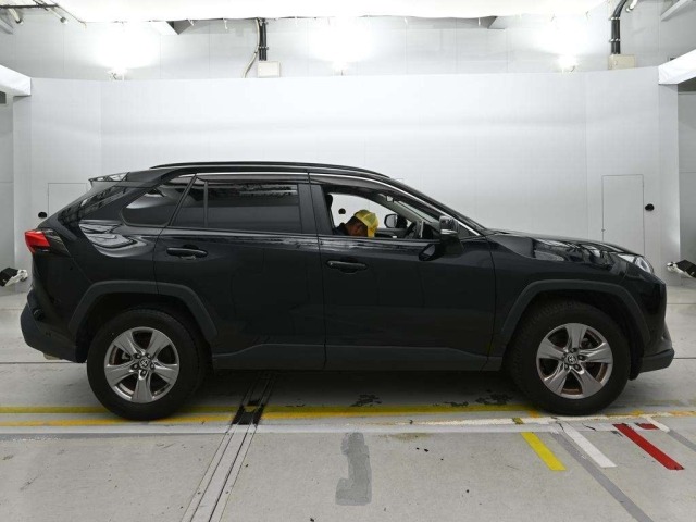 Toyota RAV4 2023 8481129-3