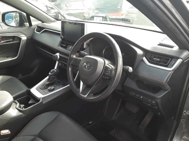 Toyota RAV4 2021 8481130-9
