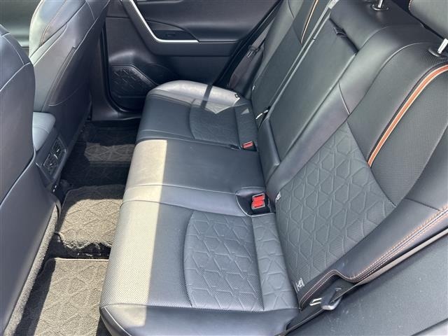 Toyota RAV4 2023 8481991-8