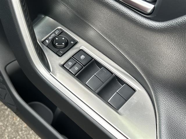 Toyota RAV4 2019 8482030-4
