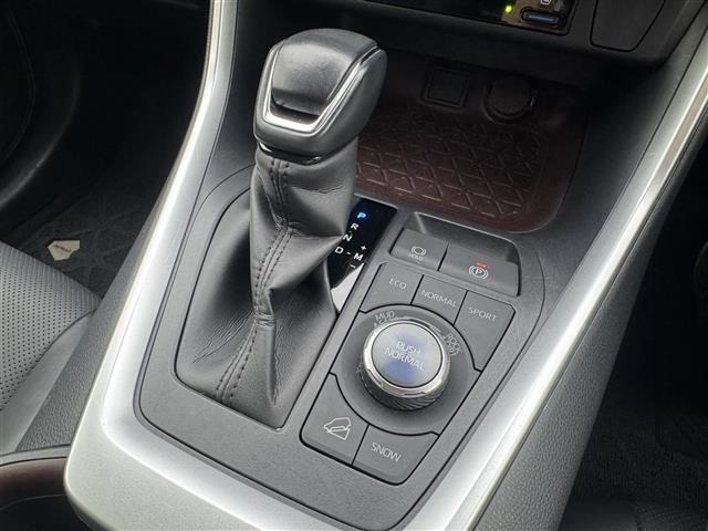 Toyota RAV4 2022 8482191-2