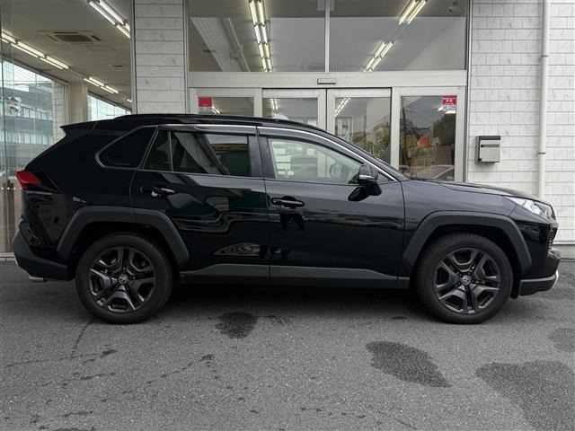 Toyota RAV4 2022 8482201-22