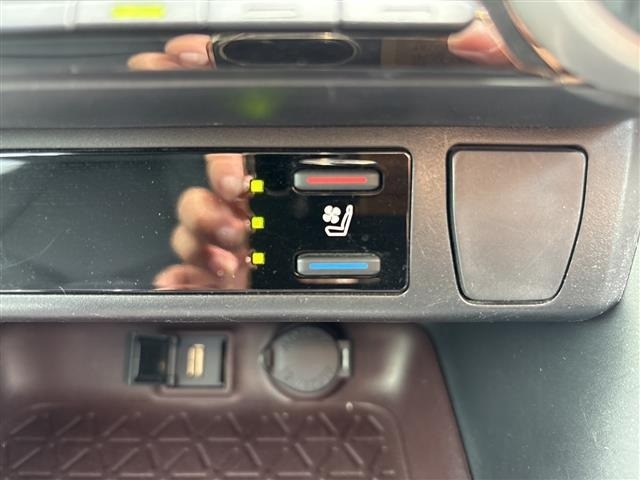 Toyota RAV4 2022 8482237-3