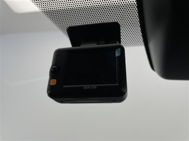 Toyota RAV4 2021 8482242-1