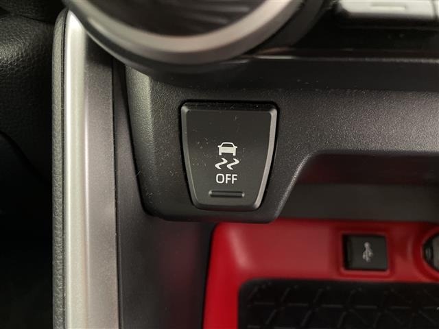 Toyota RAV4 2021 8482242-22