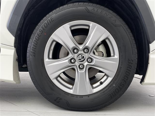 Toyota RAV4 2022 8482243-4