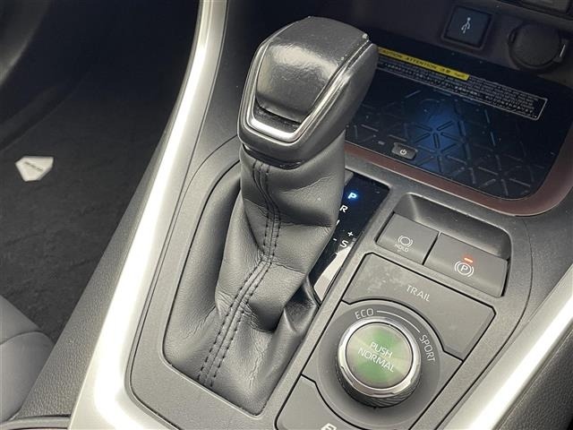 Toyota RAV4 2021 8482245-12