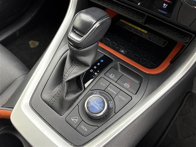 Toyota RAV4 2021 8482260-8