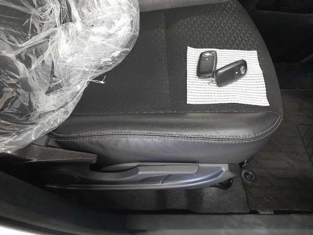 Daihatsu ROCKY 2023 8493604-10