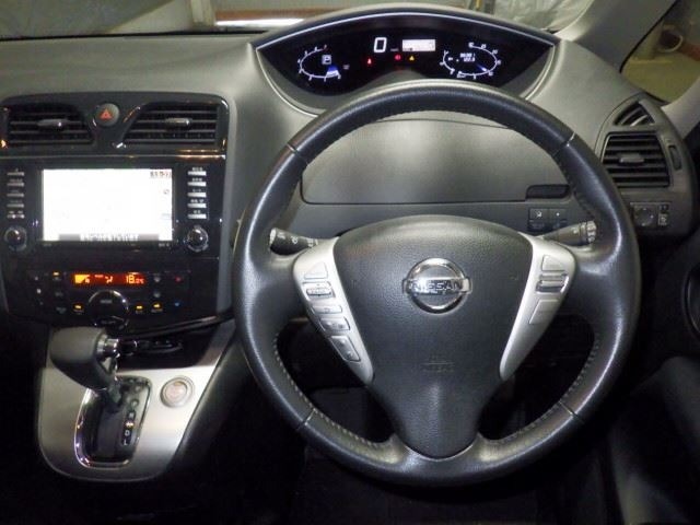 Nissan SERENA 2012 8483321-4