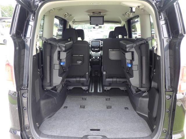 Nissan SERENA 2017 8483728-6
