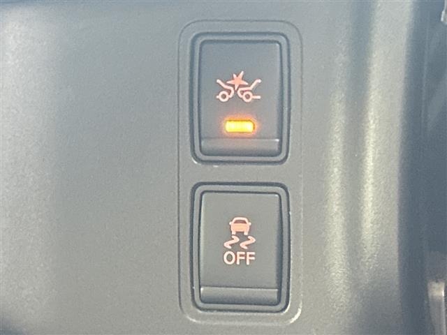 Nissan SERENA 2018 8483741-3