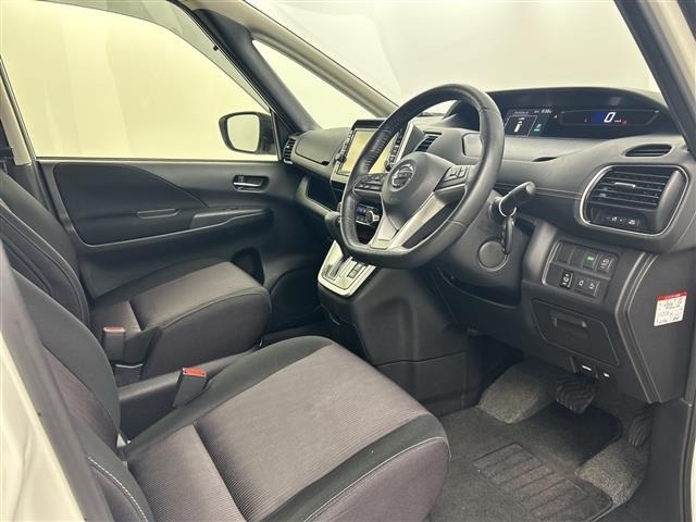 Nissan SERENA 2018 8483741-6