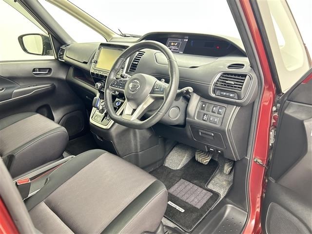 Nissan SERENA 2018 8484382-2