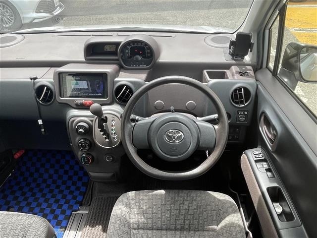 Toyota SPADE 2013 8481844-8