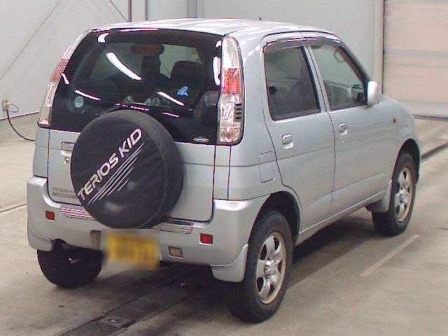 Daihatsu TERIOS KID 2011 8486172-1