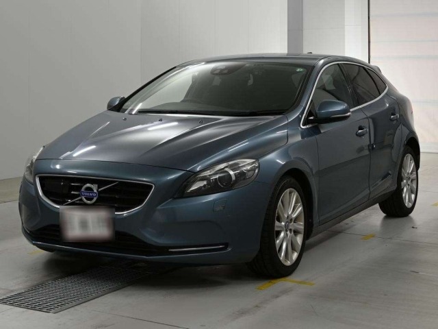 Volvo V40 2013 8490437-0