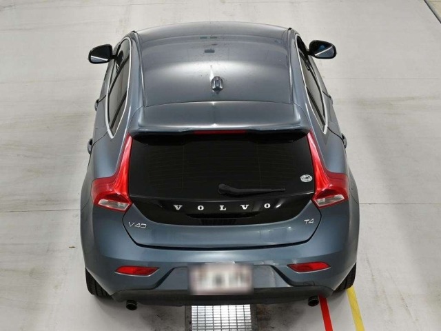 Volvo V40 2013 8490437-8