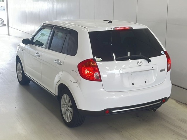 Mazda VERISA 2013 8488908-1