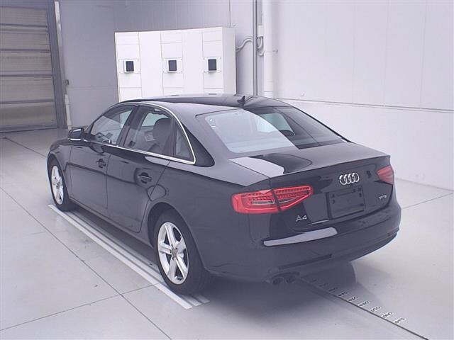 Audi A4 2016 8506480-1