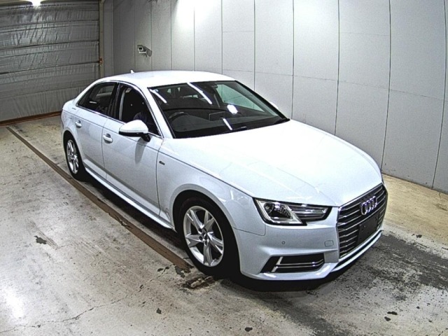 Audi A4 2017 8506484-0