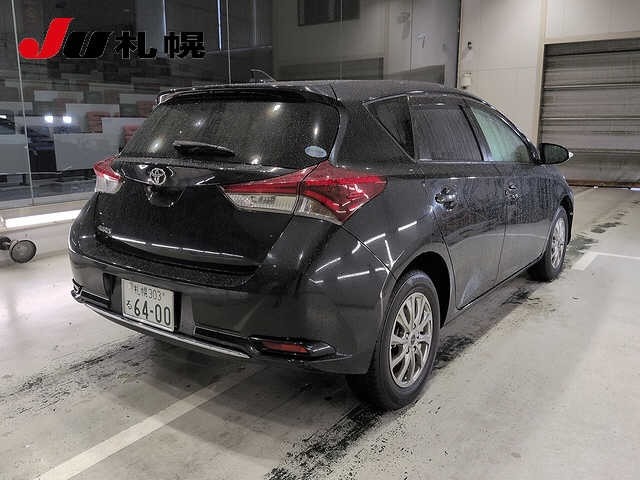 Toyota AURIS 2016 8499168-1