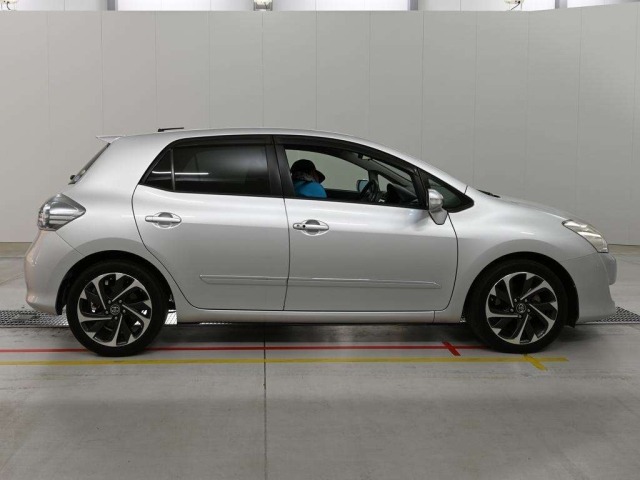 Toyota BLADE 2010 8507662-3